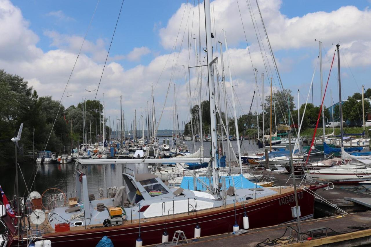 Hausboot Lina In Flensburg酒店 外观 照片